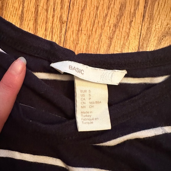 H&M Basics 3 Striped Tops - Picture 3 of 7